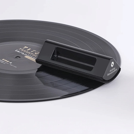 Щетка вельветовая Analog Renaissance Record Velvet Brush (белая)